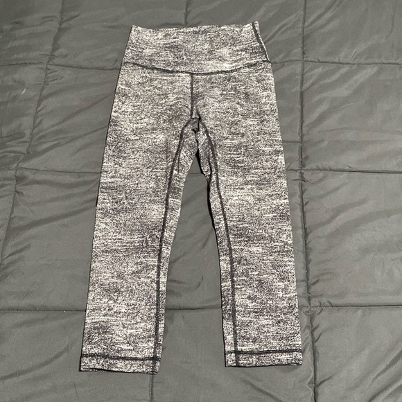 Lululemon Wunder Under Crop Hi-Rise 21" - Picture 3 of 11